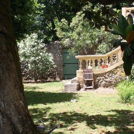 Les Escaliers Du Paradis Bed & Breakfast