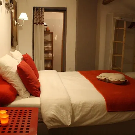 Bed & Breakfast Les Escaliers Du Paradis *