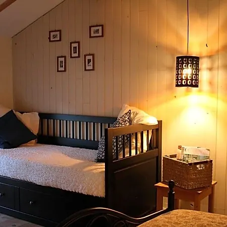 Les Escaliers Du Paradis Bed & Breakfast 3*